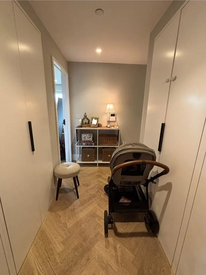 Flat School House Lane in Greater London