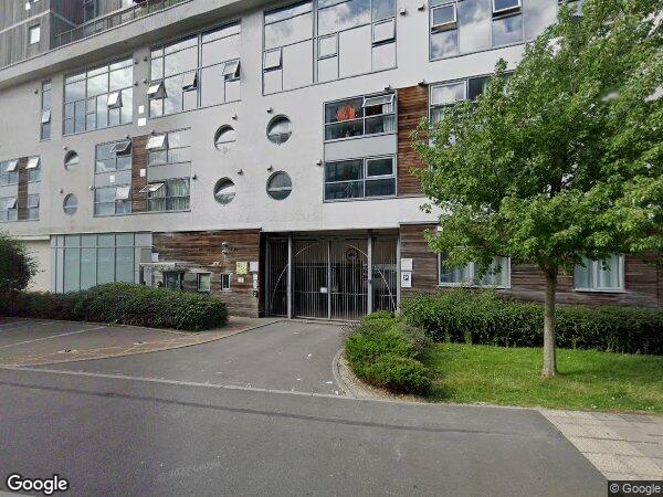 Flat Beckhampton Street in Swindon