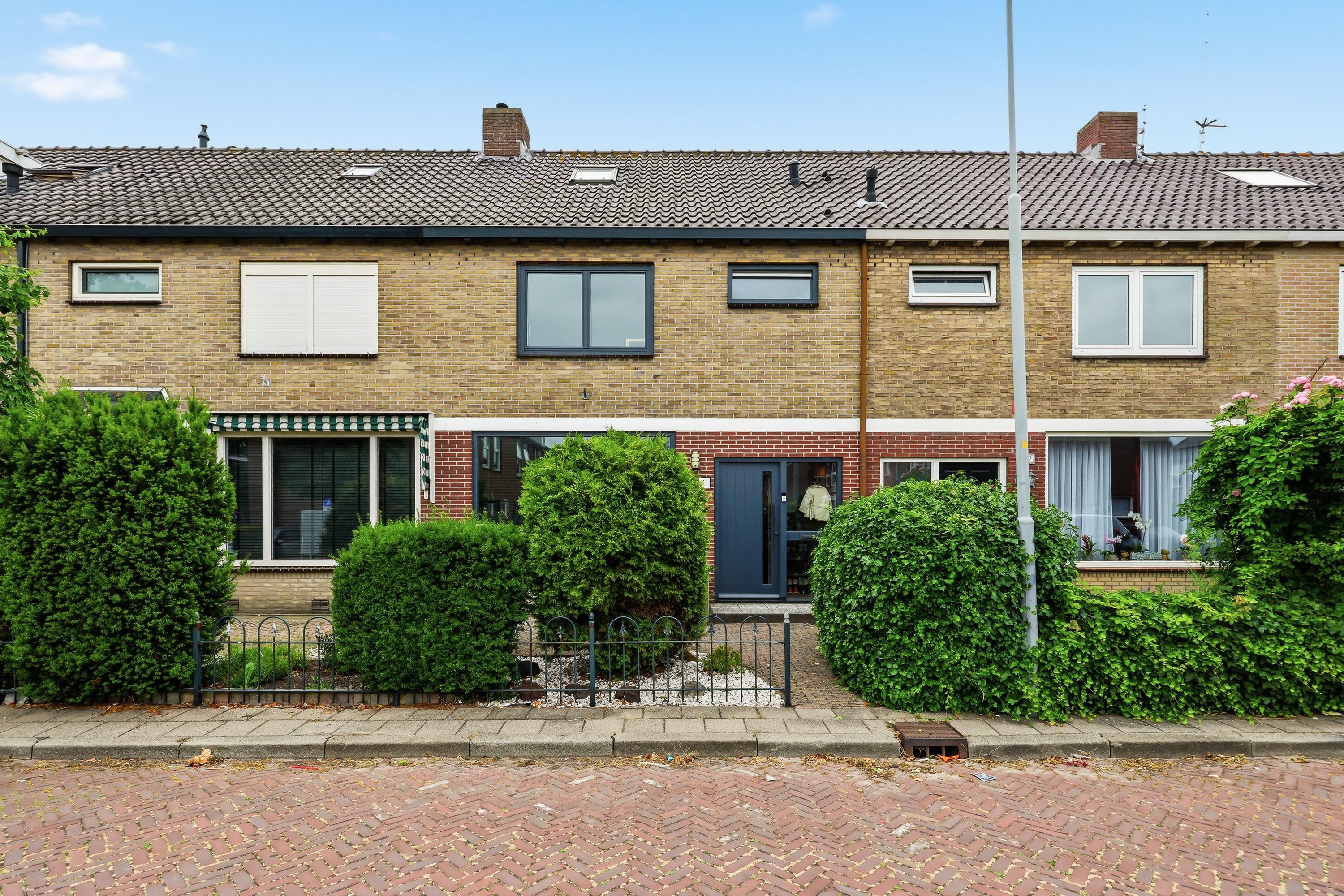 Huis Mascagnistraat 25 in Heemskerk