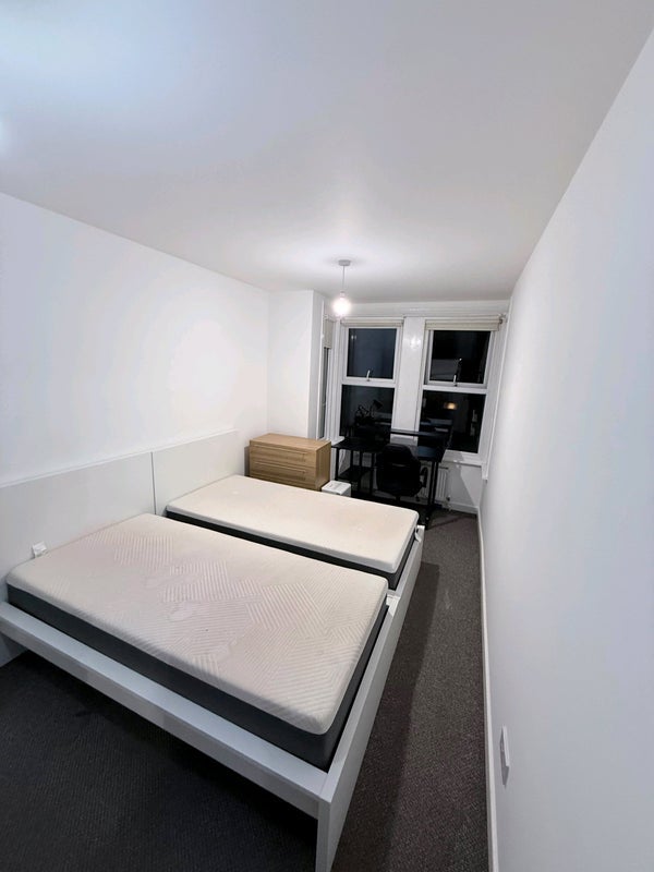 Room Skeffington Road in Greater London
