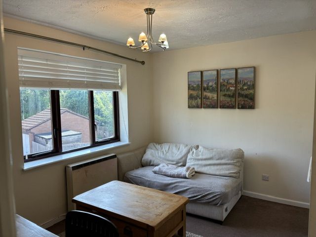 Flat Lambourn Drive in Shrewsbury