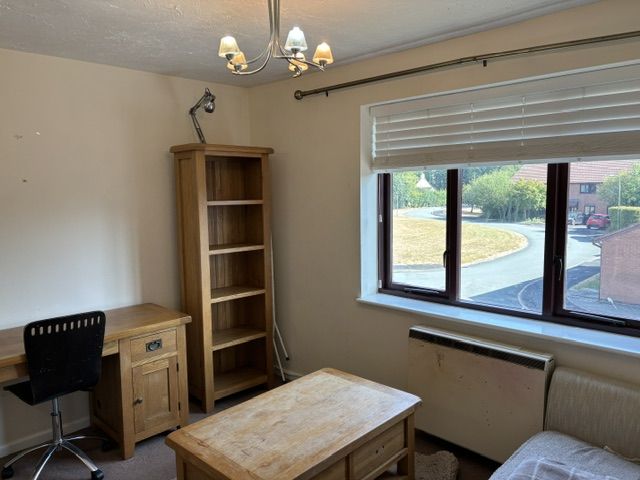 Flat Lambourn Drive in Shrewsbury