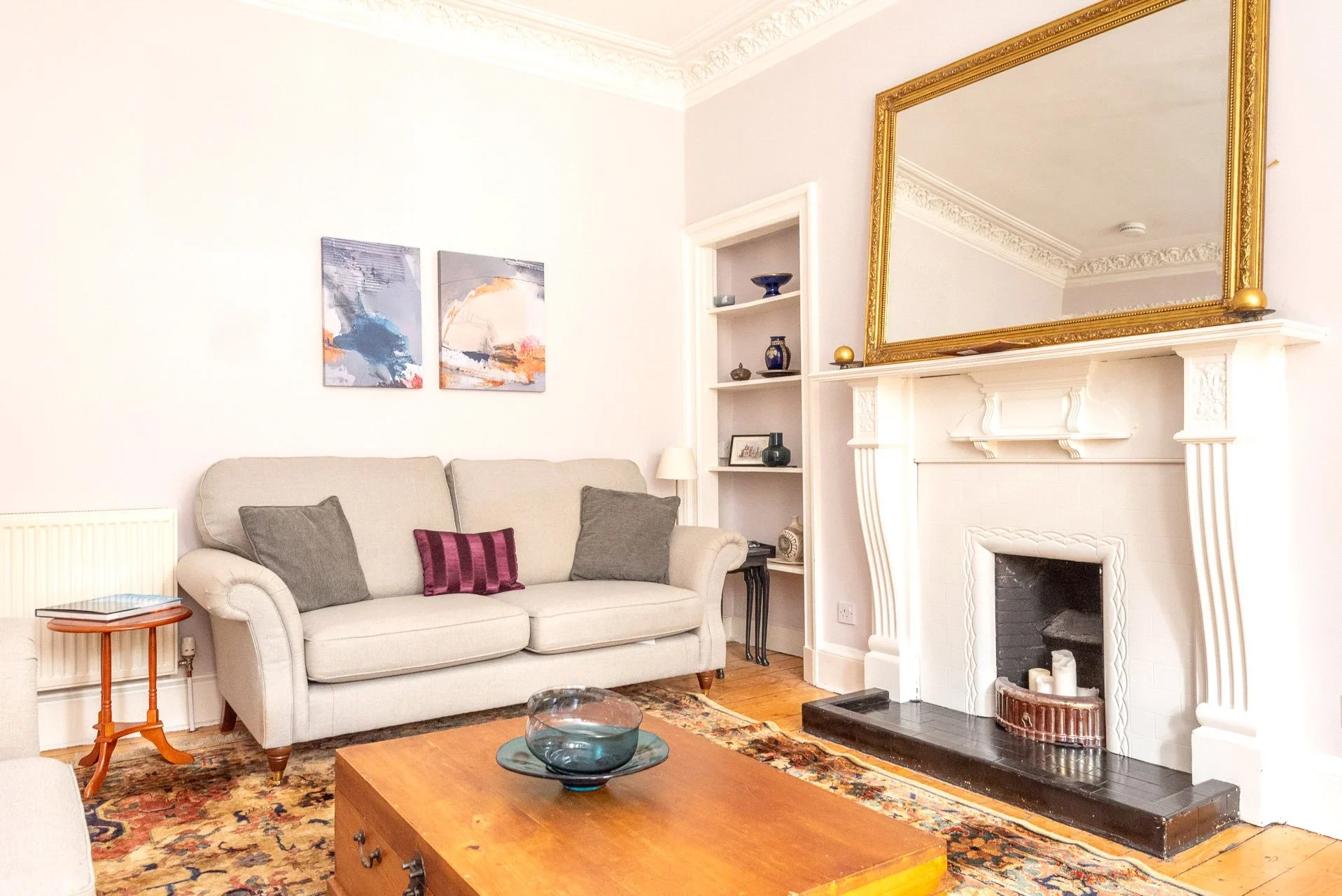 House Argyle Crescent in City of Edinburgh