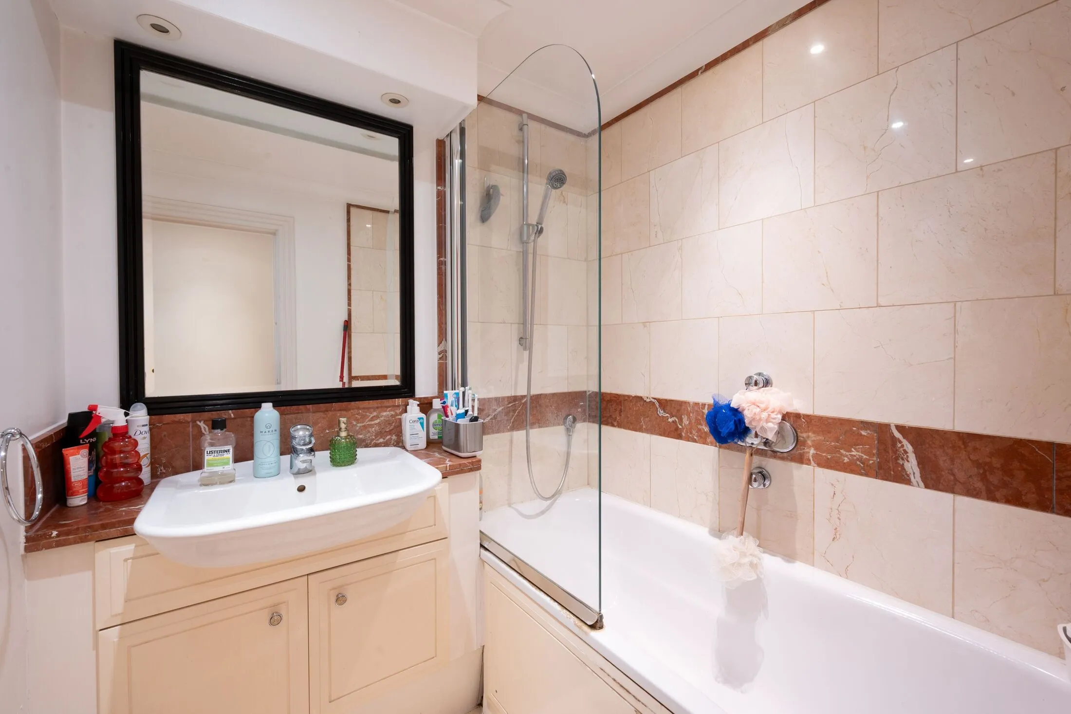 Flat Harrods Village in Greater London