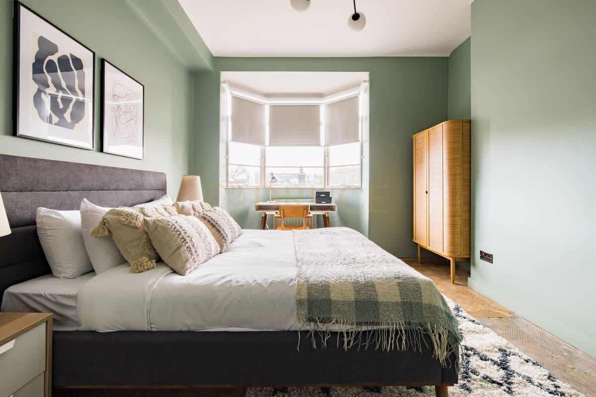 Flat Charlotte Street in Greater London