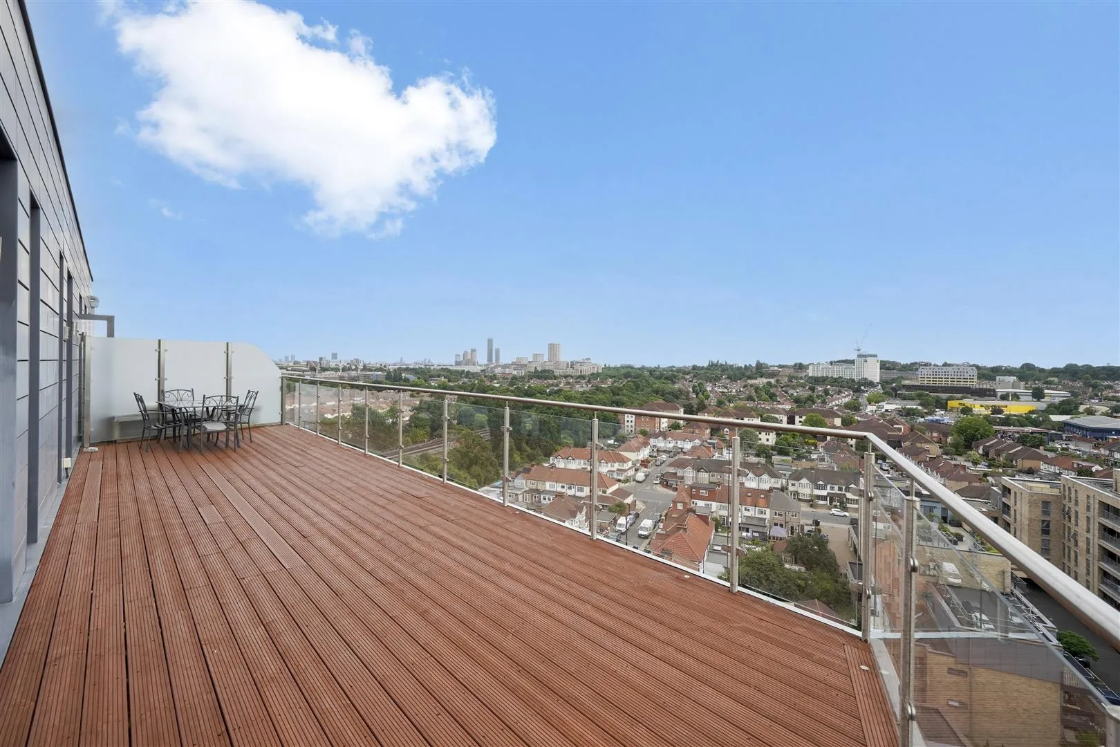Flat Carlyon Close in Greater London