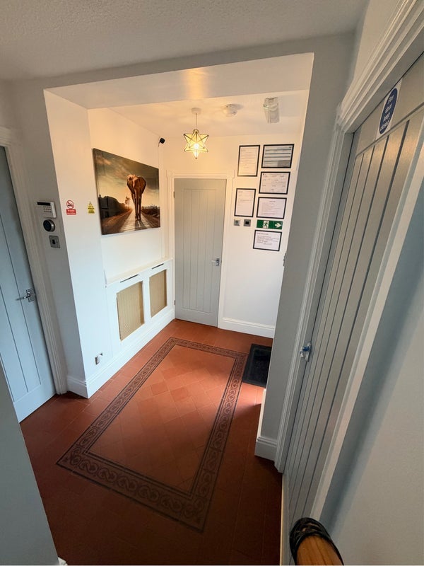 Room Crowhill Road in Nuneaton and Bedworth