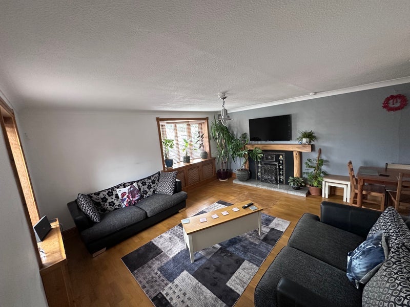 Room Crowhill Road in Nuneaton and Bedworth