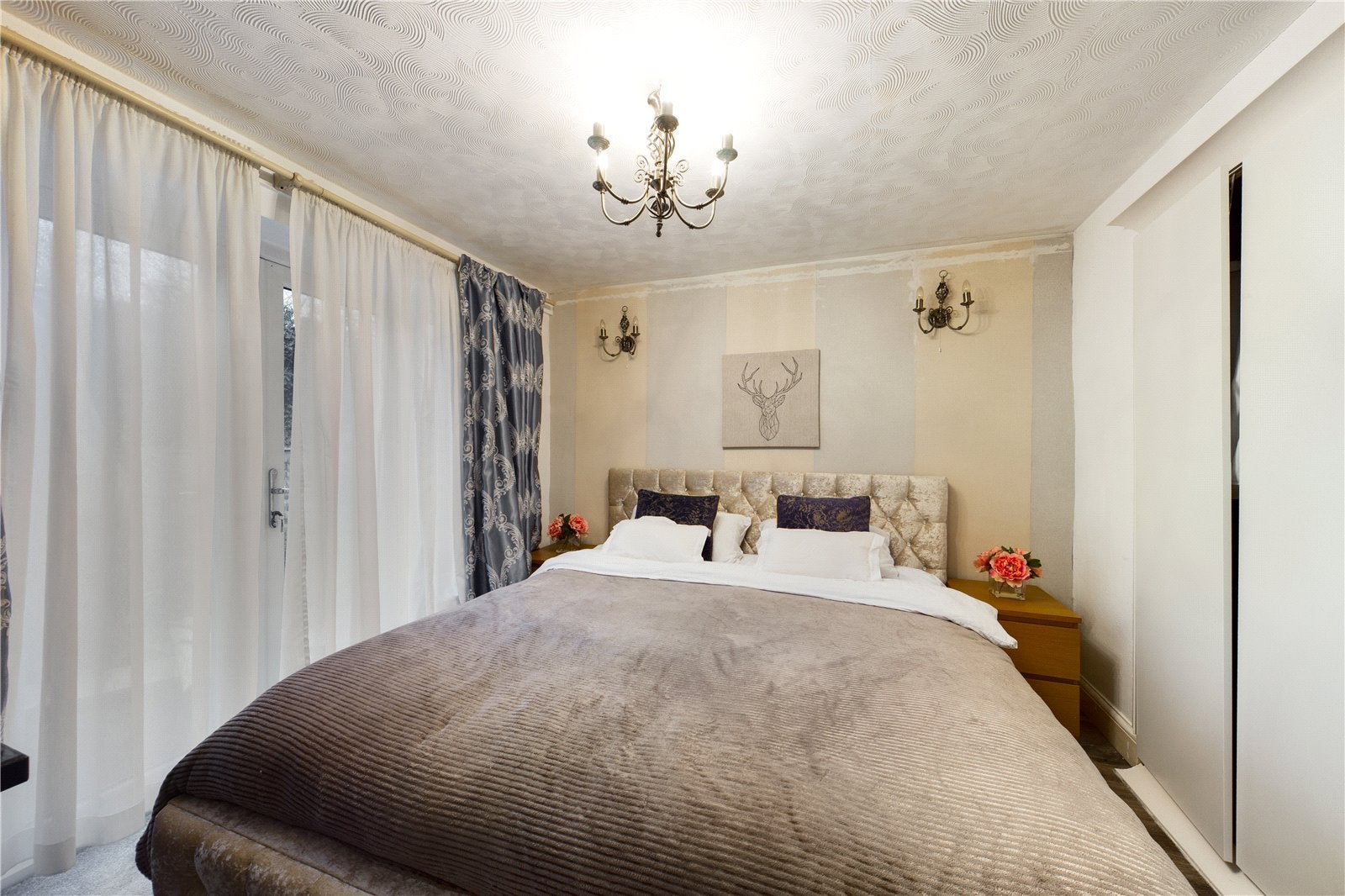House Wimborne Avenue in Reigate and Banstead