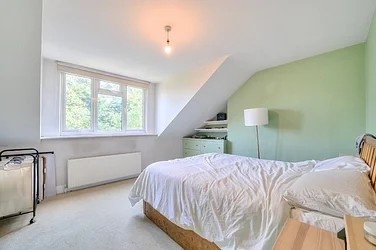 Flat Brondesbury Villas in Greater London
