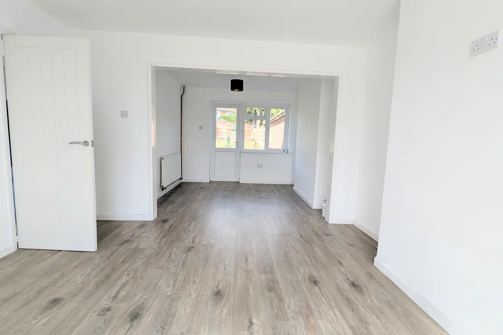 House Swift Close in Bedford