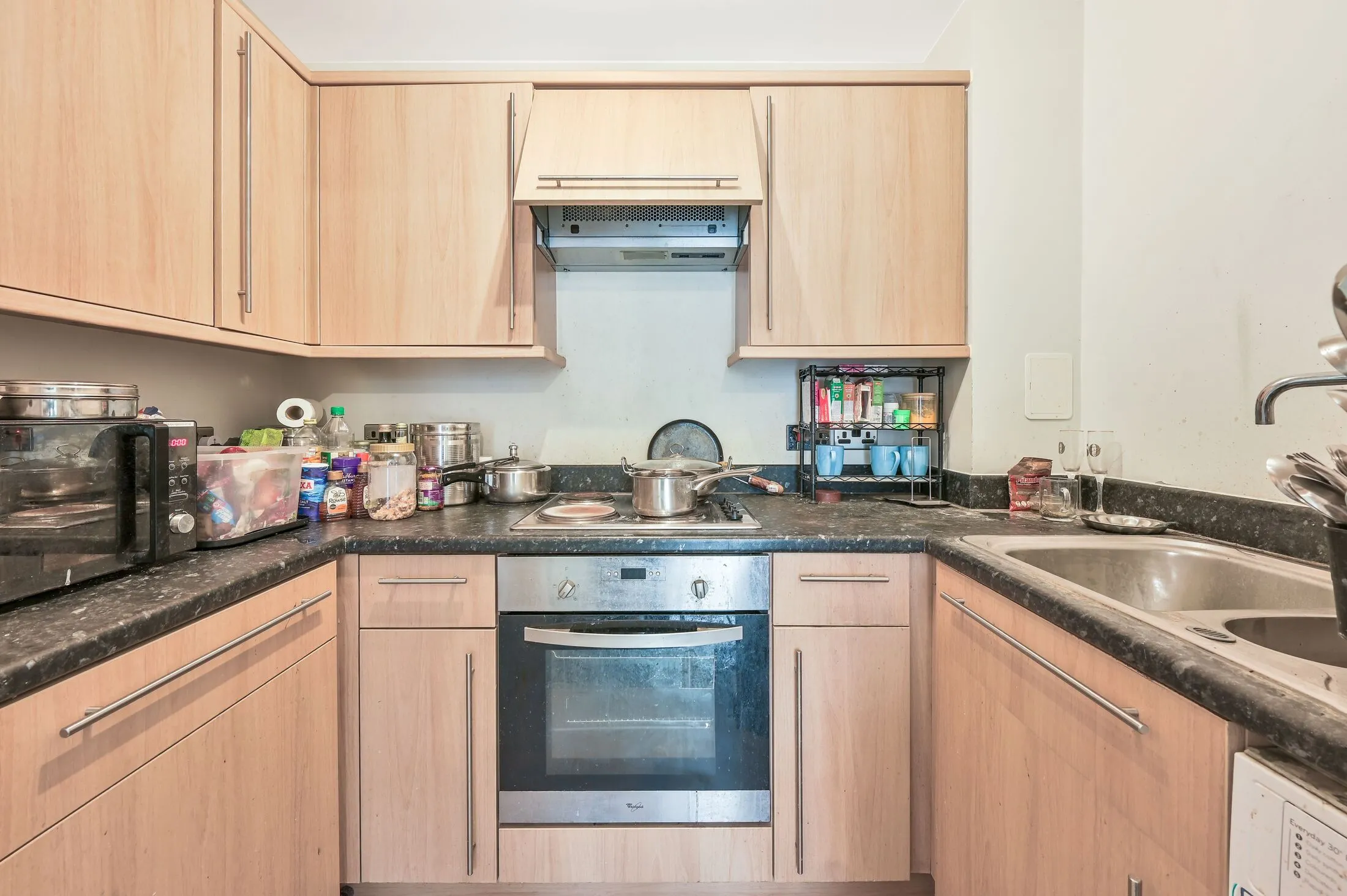 Flat Colindale Avenue in Greater London