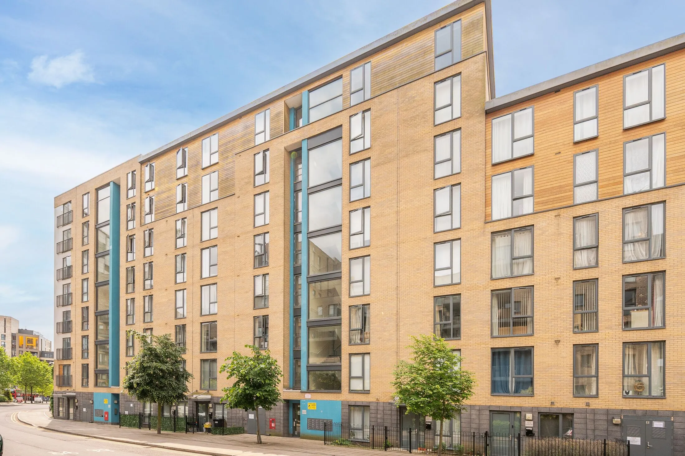 Flat Colindale Avenue in Greater London