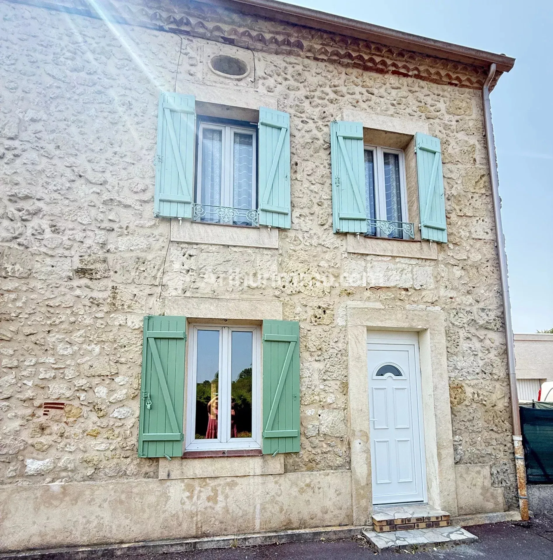 Flat Avenue Charles de Gaulle in Terrasson-Lavilledieu