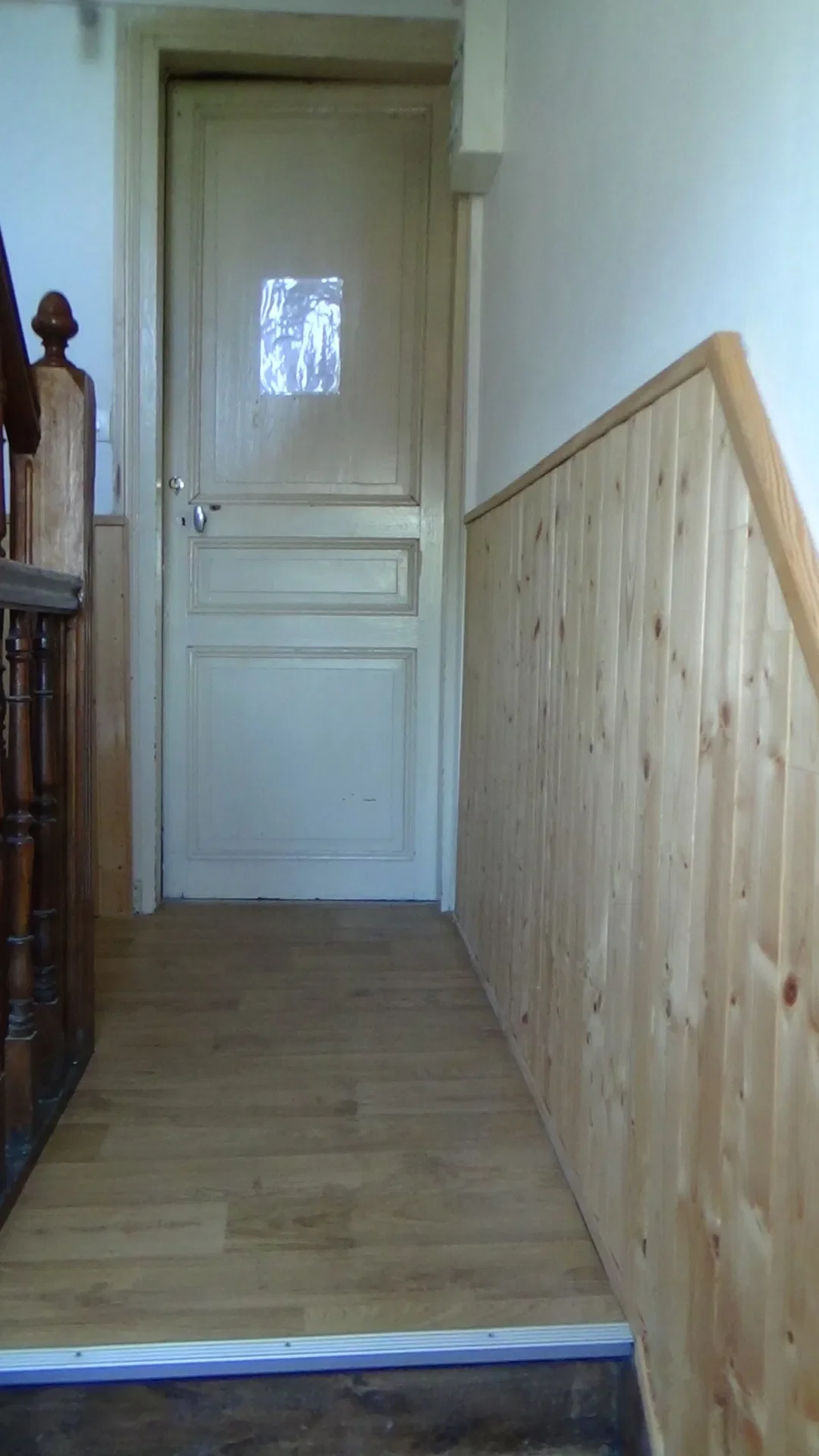 Appartement Piste cyclable dangereuse, étroite avec des bordures et des cédez le passage à chaque carrefour. à Arras