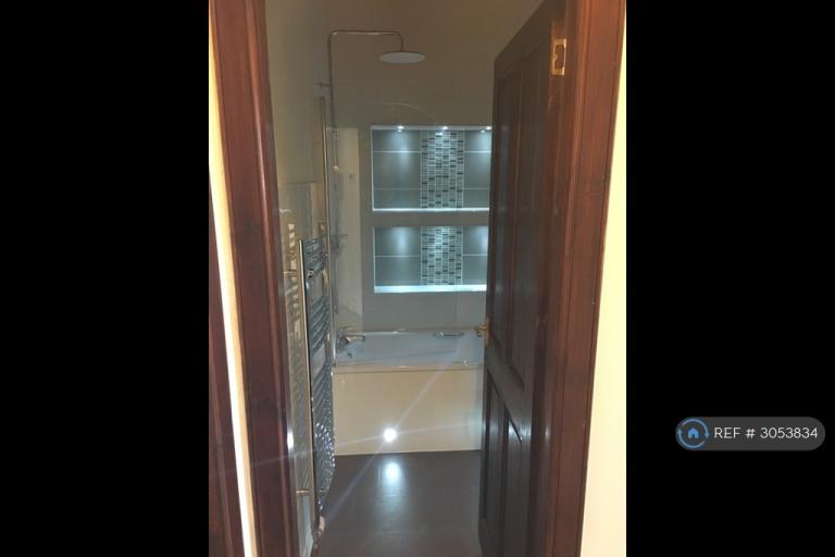 Flat Wallfield Place in Aberdeen City