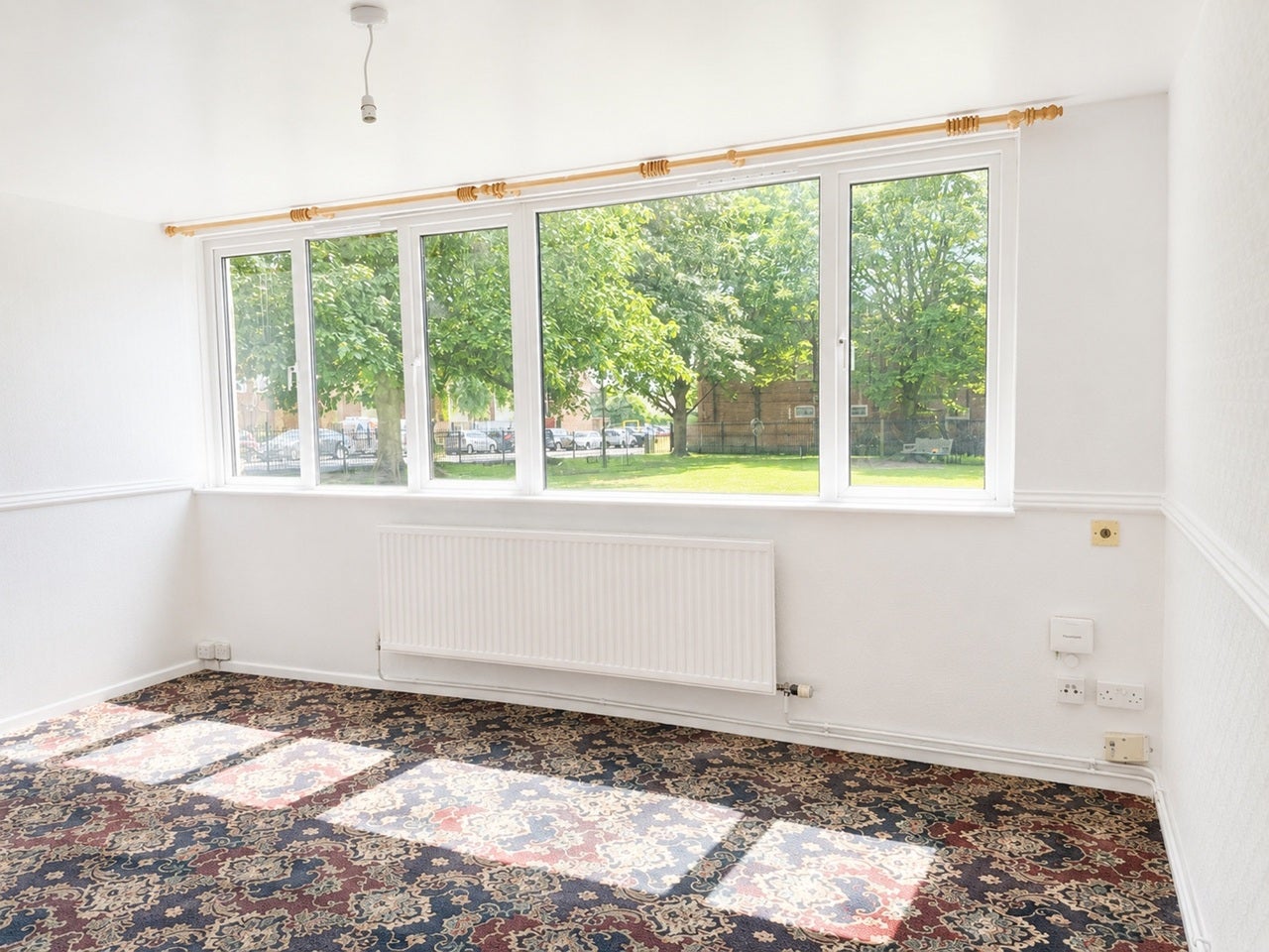 Flat Waterlow Road in Maidstone