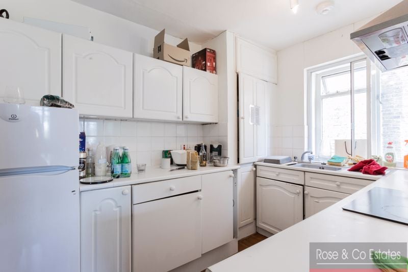 Flat Hill Road in City of Westminster
