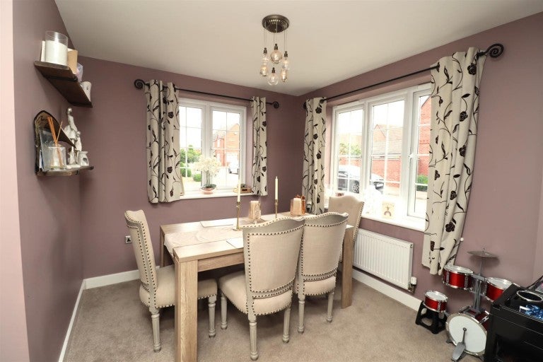 House Moat Close in Hinckley and Bosworth