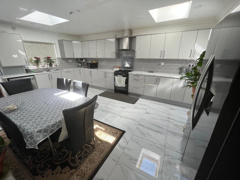 Room Emery Close in Birmingham
