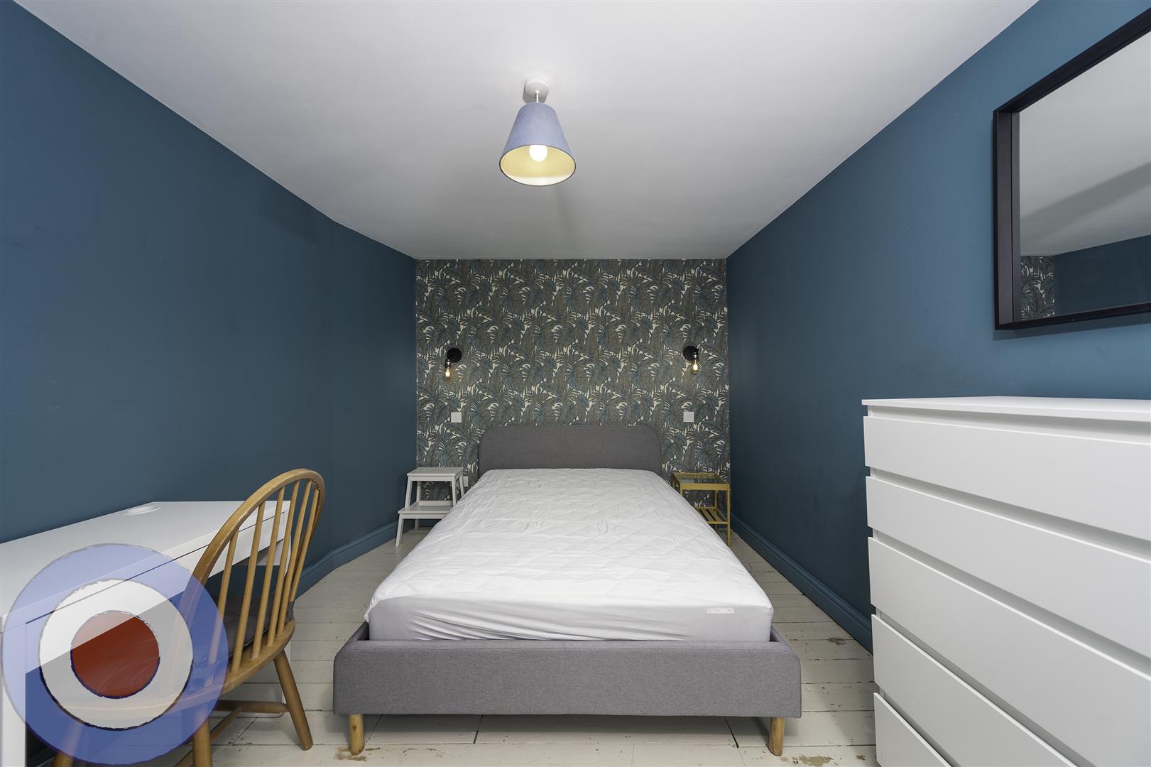 Room Ruskin Avenue in Manchester