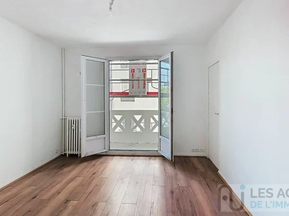 Flat Rue Ambroise Paré in Colombes