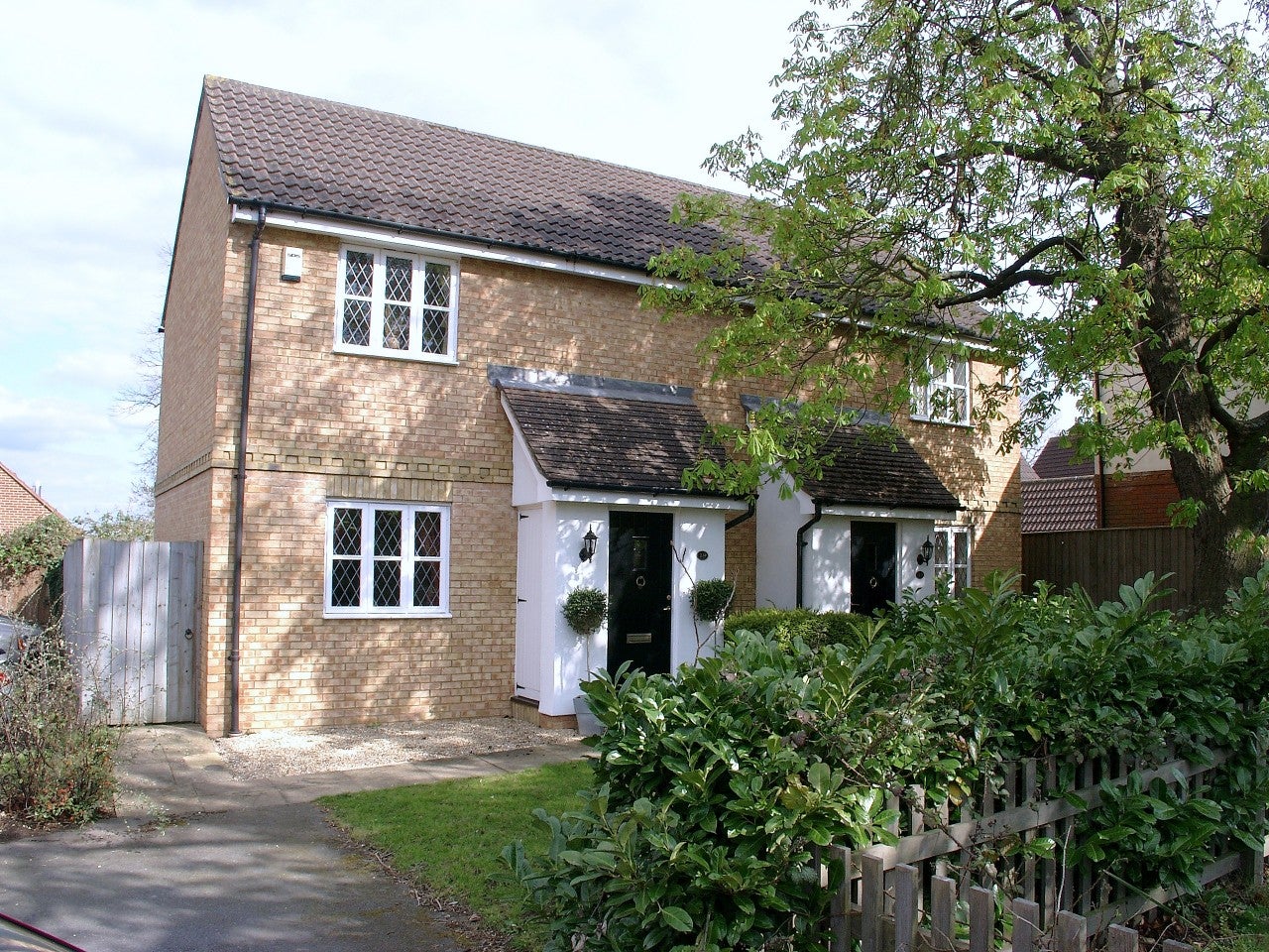House Monro Drive in Guildford