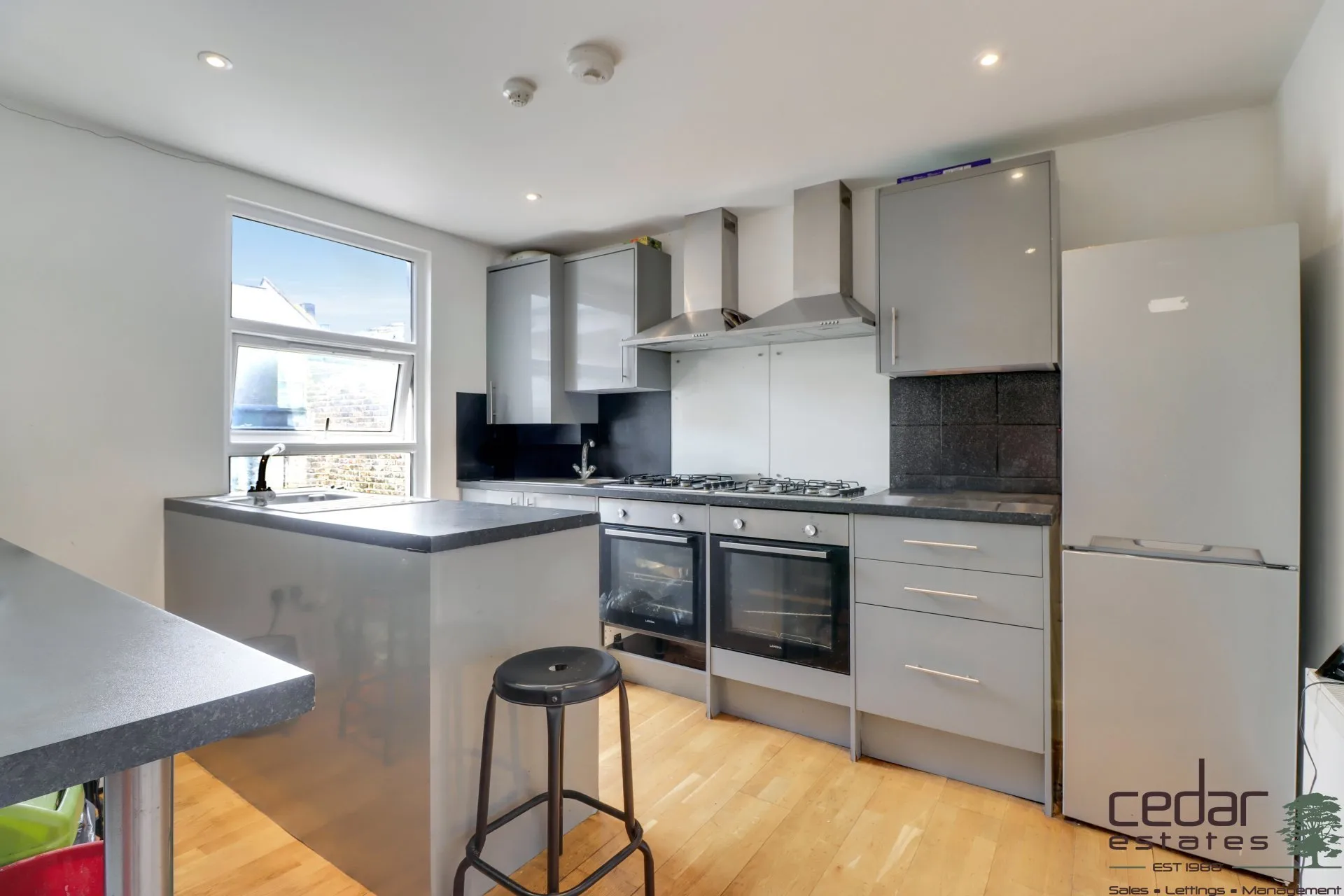 Room Napier Road in Greater London