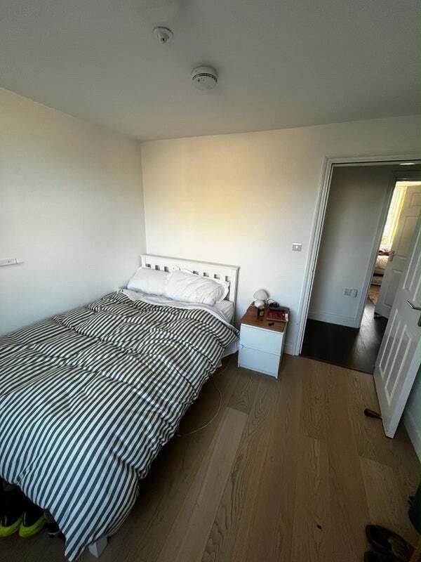 Room Allen Road in Greater London