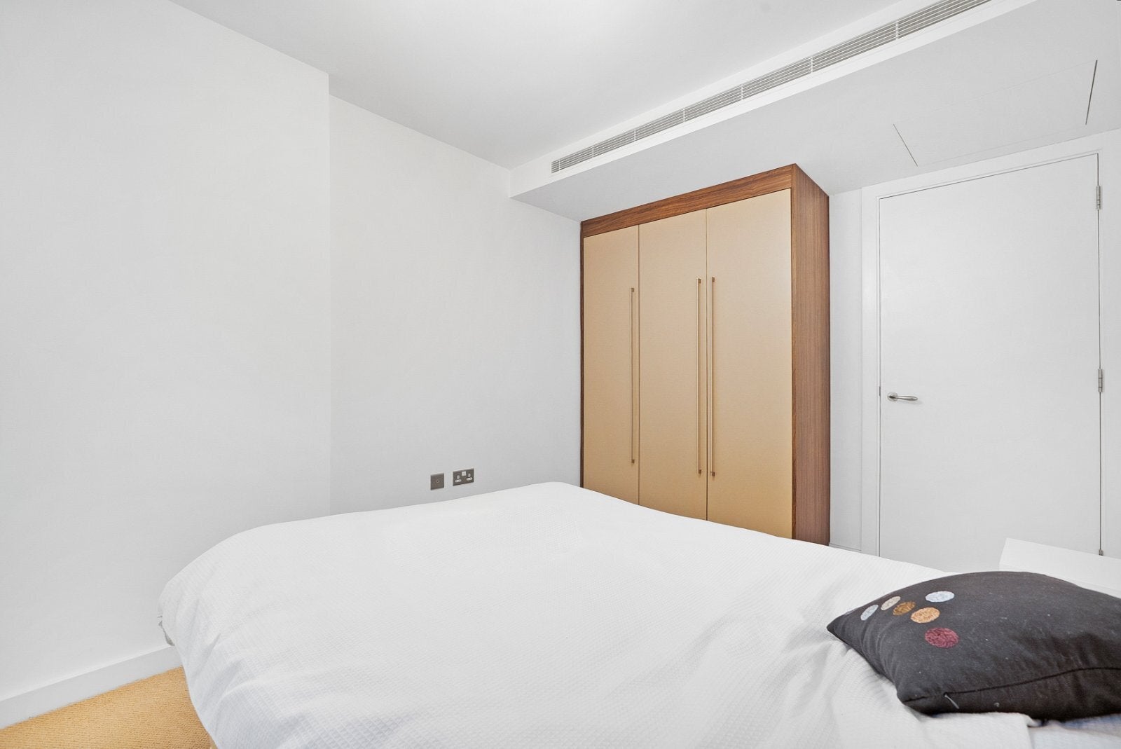 Flat Bethnal Green Road in Greater London