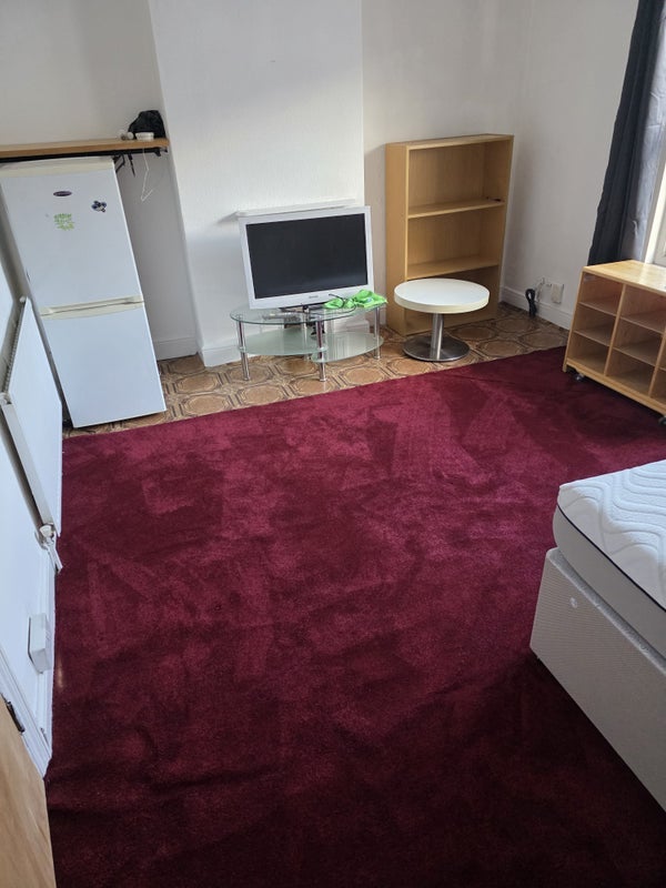 Room Roseberry Park in Bristol