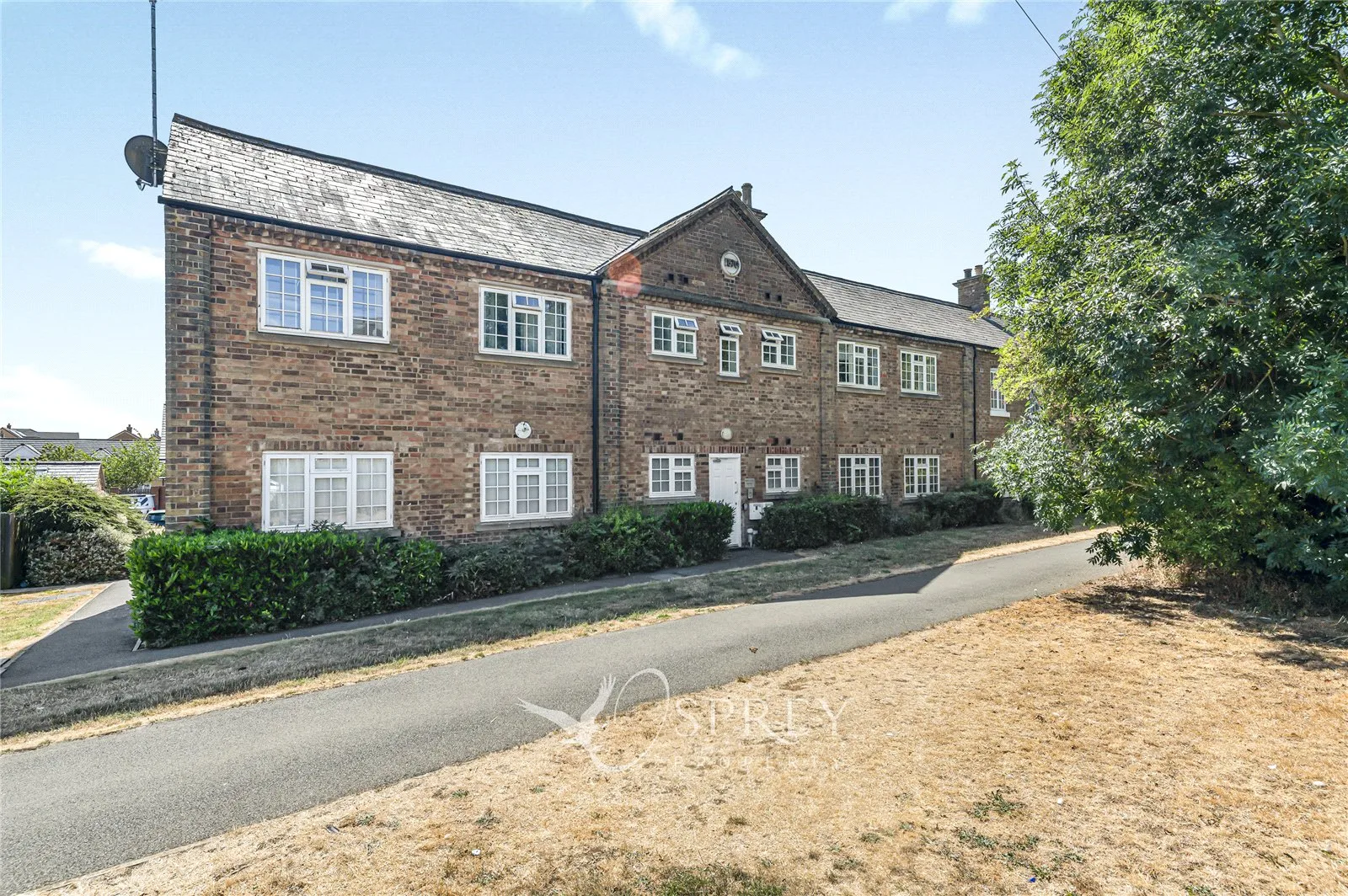 Flat Pelham Court in Barleythorpe