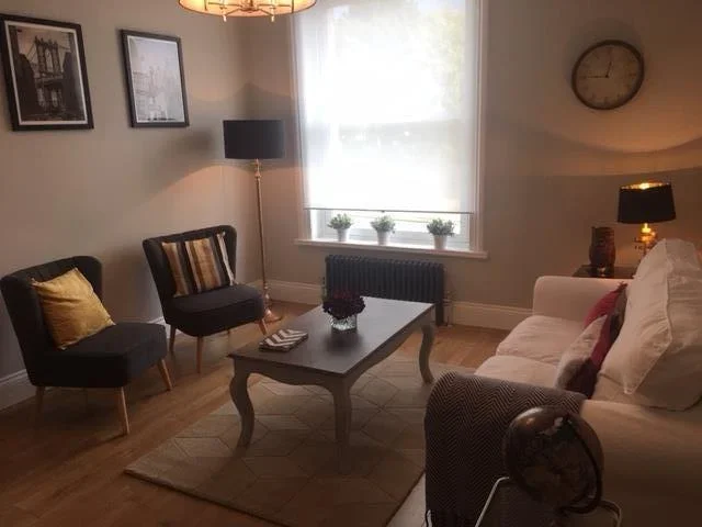 Flat Epsom Road in Epsom and Ewell