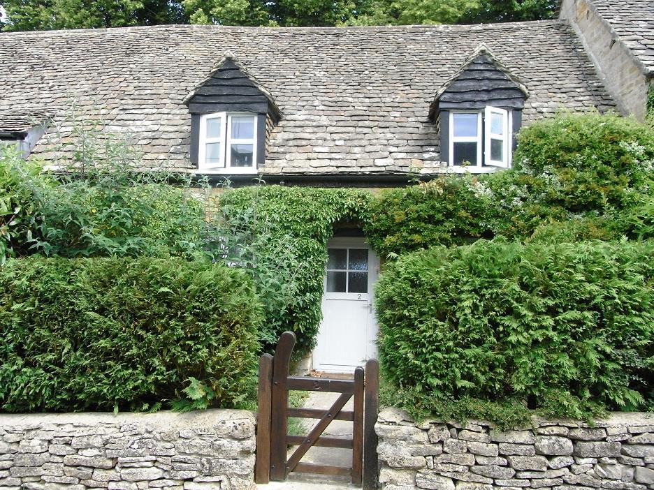 House Kings Head Lane in Cotswold District