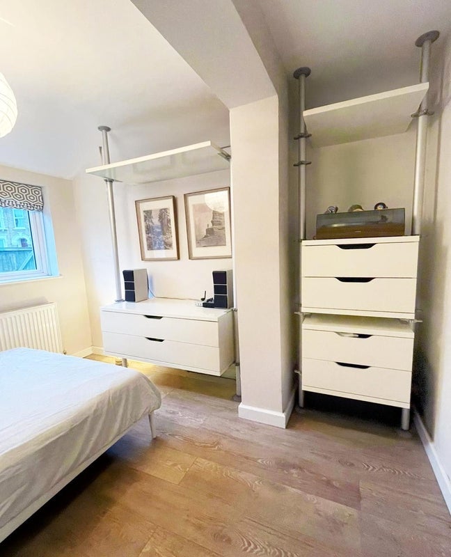Room Grove Green Road in Greater London