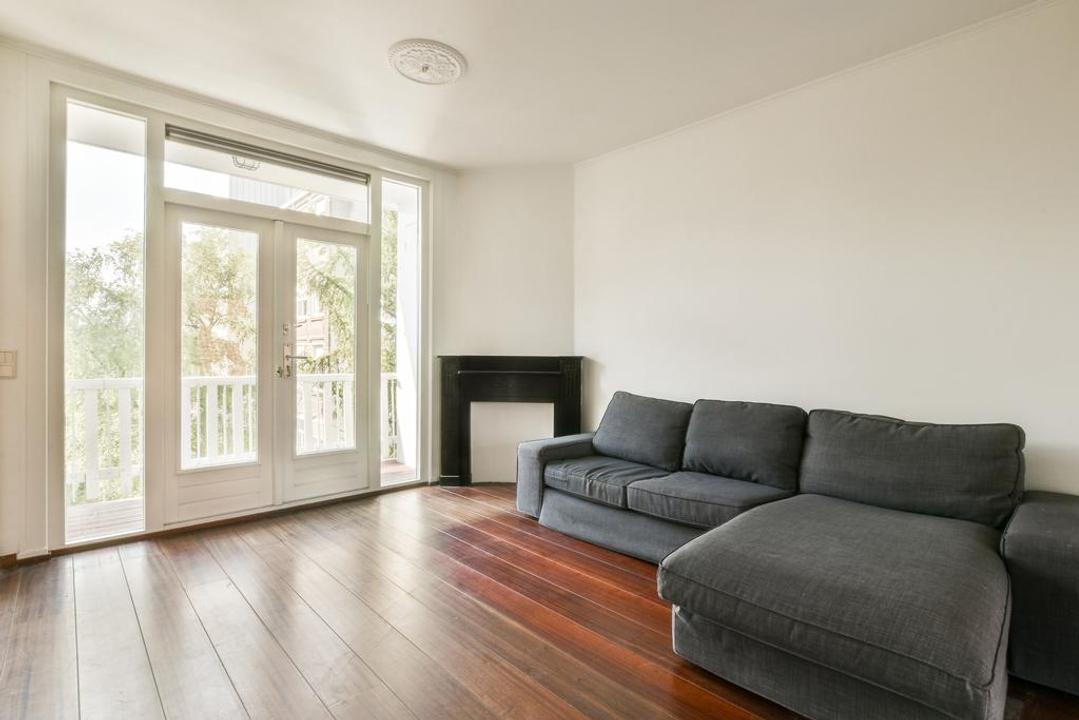 Appartement Pieter Baststraat 10