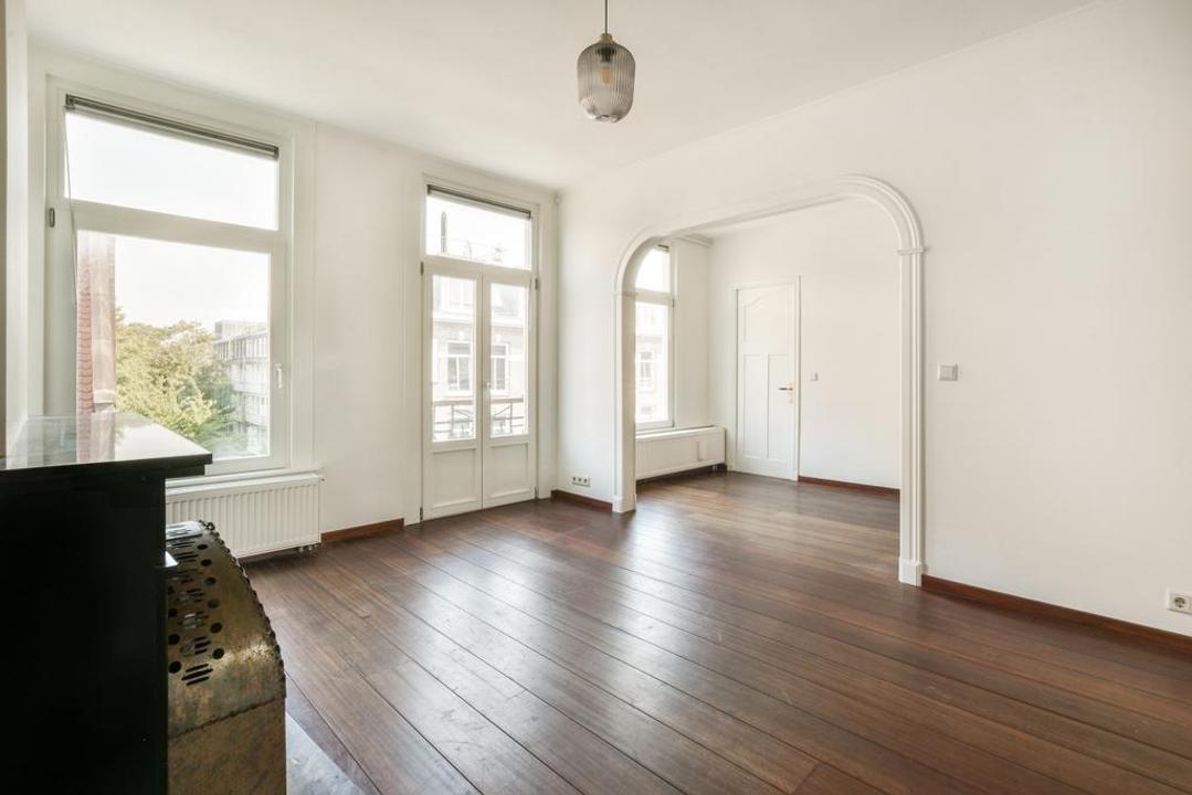 Appartement Pieter Baststraat 2