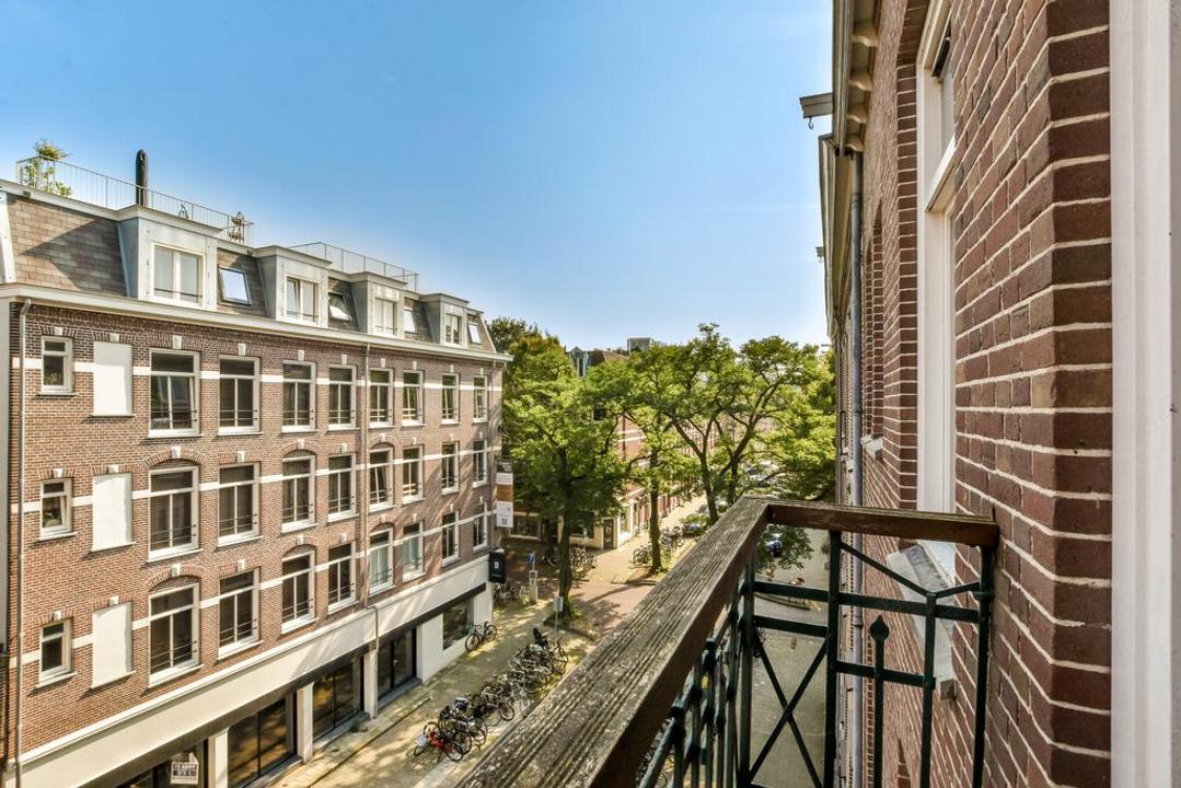 Appartement Pieter Baststraat 8