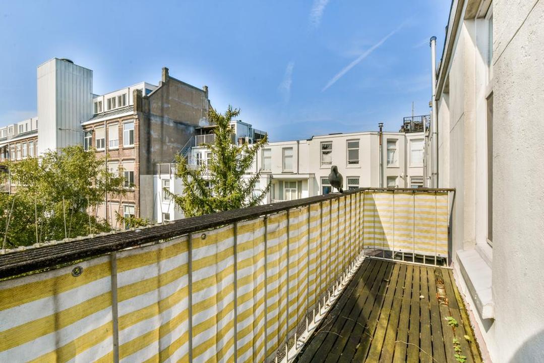 Appartement Pieter Baststraat 18