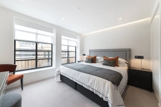 Flat Shaftesbury Avenue in City of Westminster