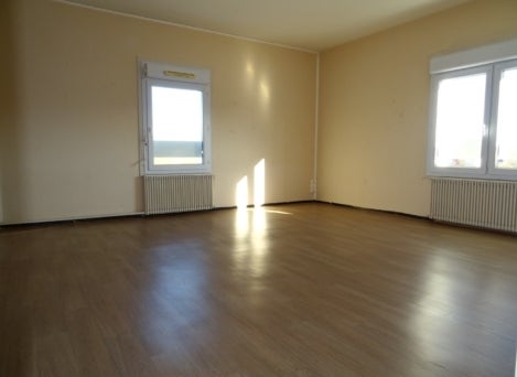 Flat Rue la Prairie in Charny Orée de Puisaye