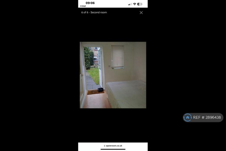 Flat Myrtledene Road in Greater London