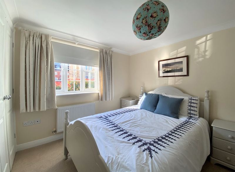 Flat Medhurst Way in Oxford