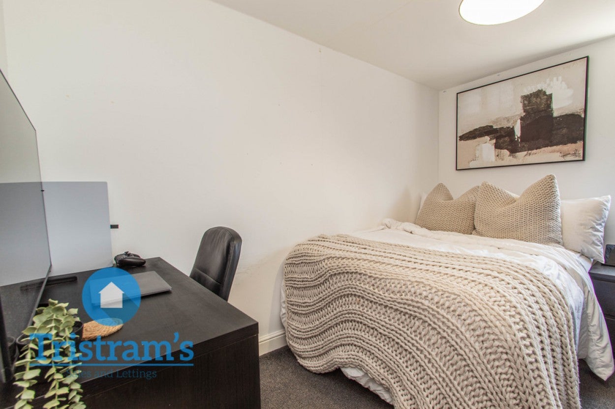 Room Beech Avenue in Nottingham