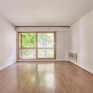 Room Rue Mallet-Stevens in Paris