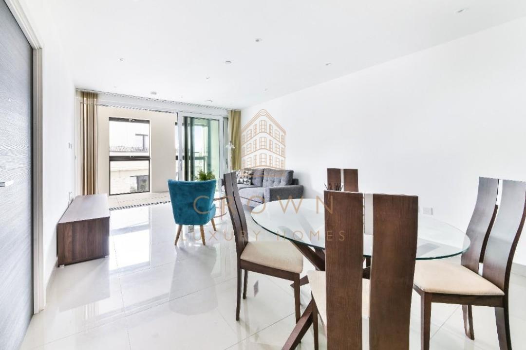 Flat Blackfriars Road in Greater London