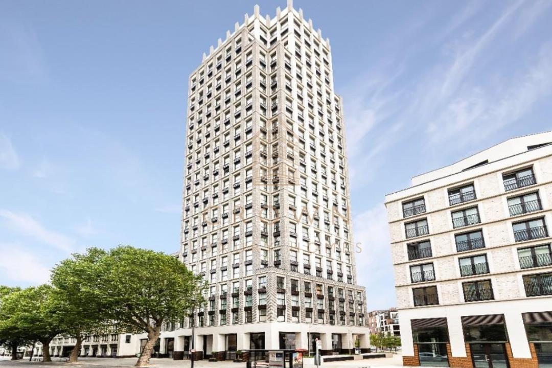 Flat Blackfriars Road in Greater London