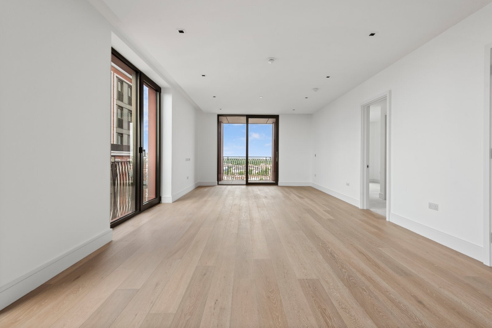 Flat Harrow Road in City of Westminster