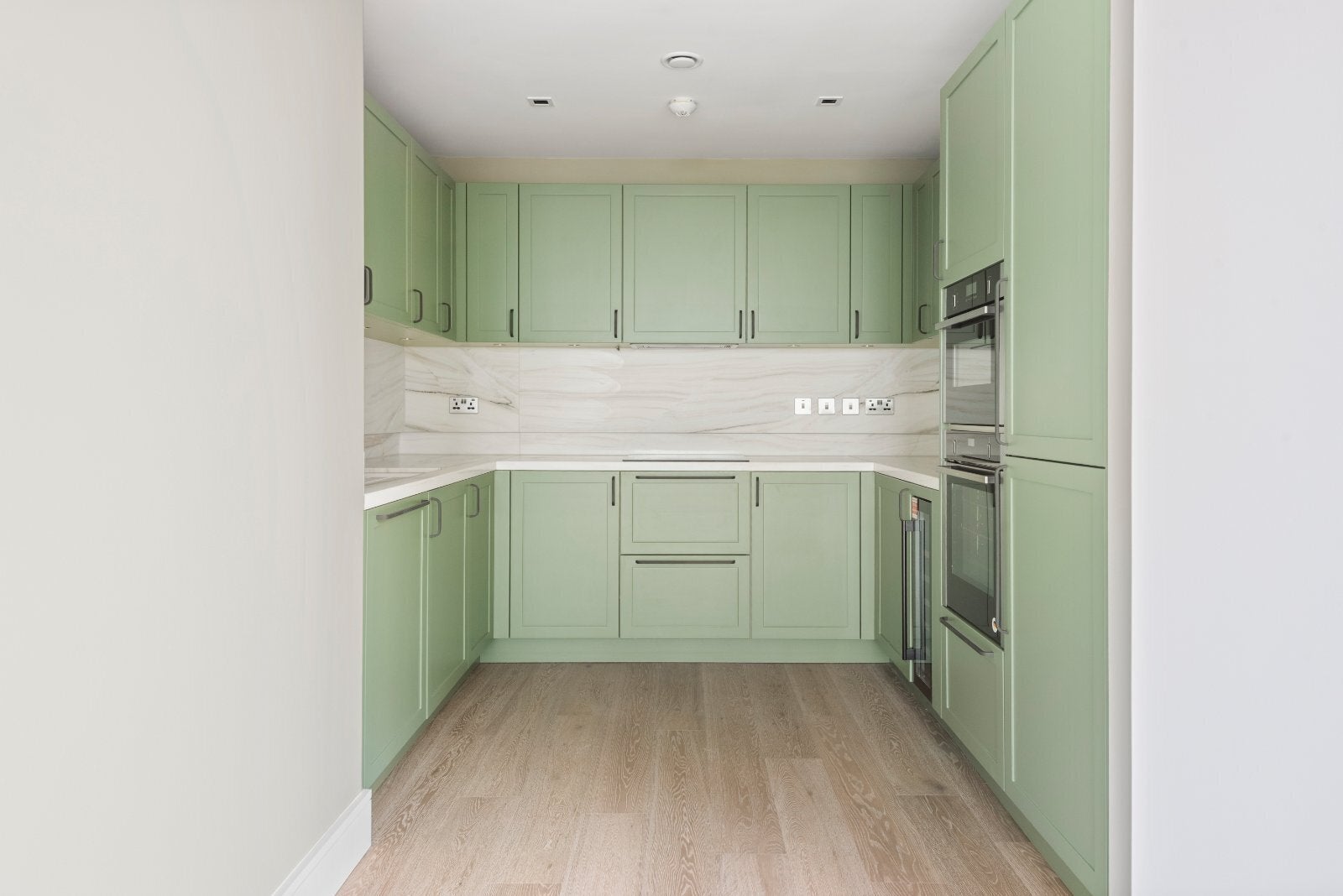 Flat Harrow Road in City of Westminster