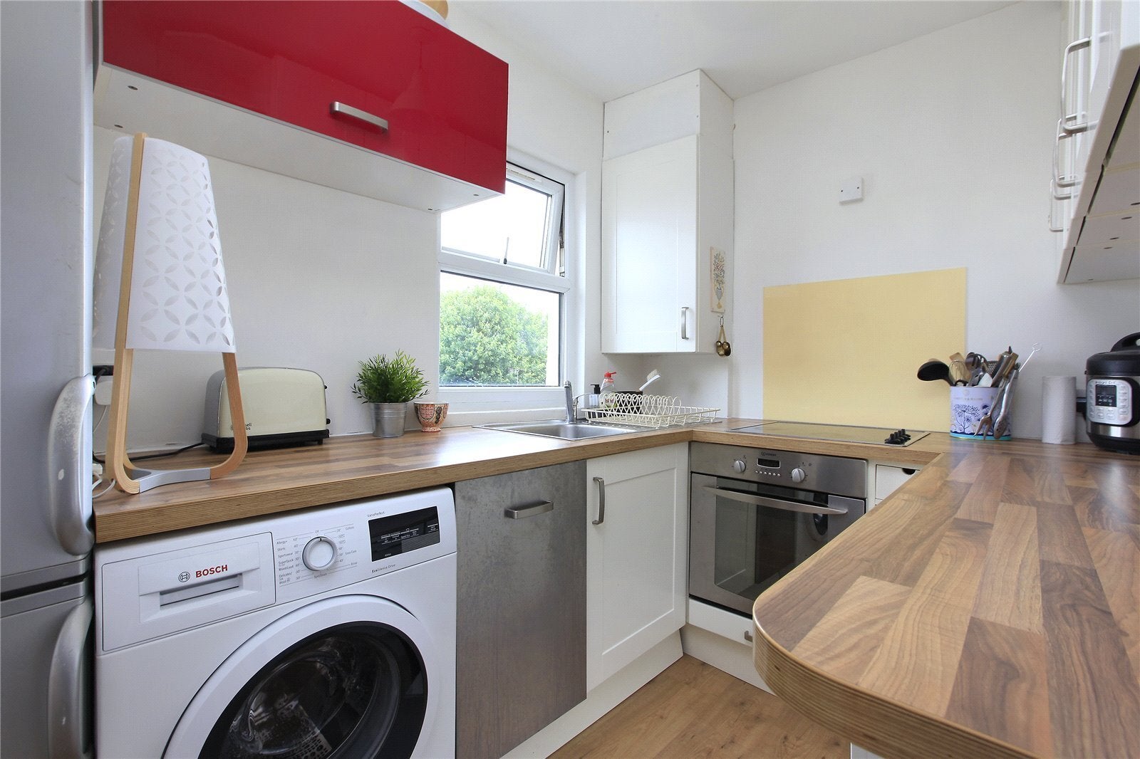 Flat Merton Road in Greater London